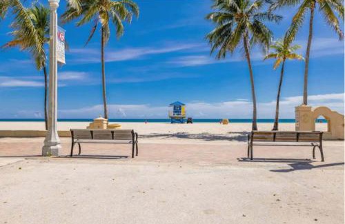 Hollywood South Central Beach Hotel | The Madison by the Gold Nests