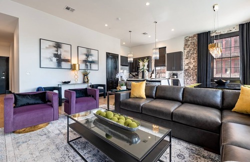 Central Business District Hotel | The Mambo - The Little Lagniappe on St. Charles