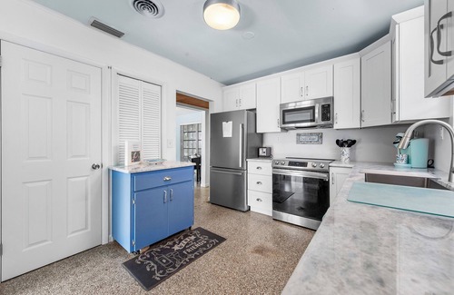 Florida Ridge Casa | The Manatee'ki House - Tropical Getaway