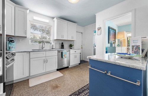 Florida Ridge Casa | The Manatee'ki House - Tropical Getaway