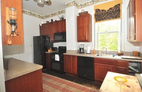 Berkeley Springs Casa | ¡Una nueva victoria victoriana!