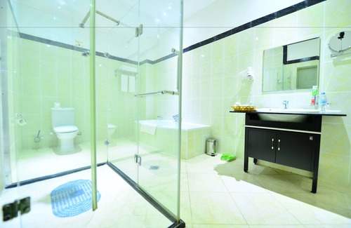 Remera Hotel | The Manor Hotel