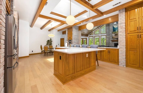 Bentonville Casa | The Manor-Indoor Pool-Speak Easy-Game Room-Sauna