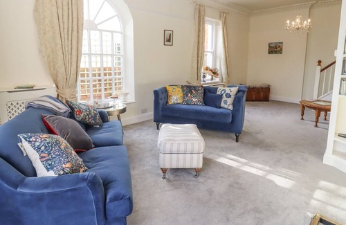 Little Malvern Casa | THE MANSE STUDIO, pet friendly, character holiday cottage in Malvern