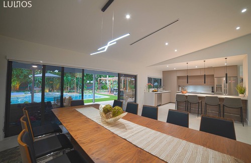 Richmond West Casa | The Mansion Pickleball, Golf and heated pool