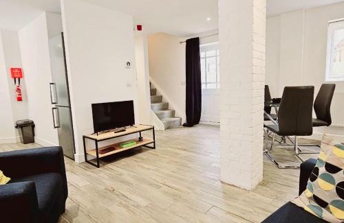 Farnham Apartamento | The Maple Suite