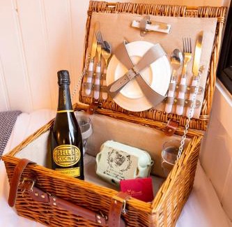 Milton Of Buchanan Cabina | The Mar Huts - The Lomond Hut