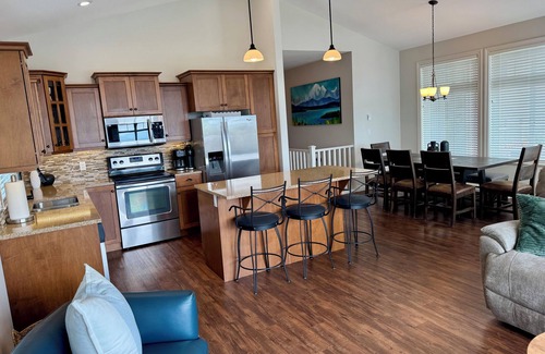 Okanagan-Similkameen Cabaña | The Marina View Cottage