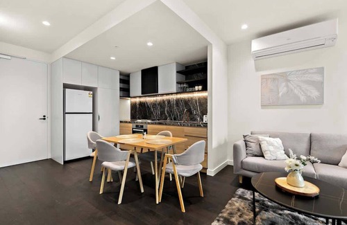 West Melbourne Apartamento | The Marker - Modern CBD Lifestyle Apt with parking