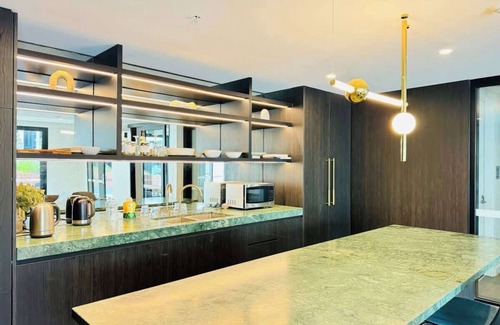 West Melbourne Apartamento | The Marker - Modern CBD Lifestyle Apt with parking