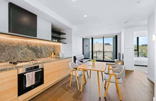West Melbourne Apartamento | The Marker - Trendy Executive CBD Apt with parking