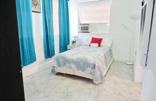 East Little Havana Apartamento | The Marlin Rooster Apartments