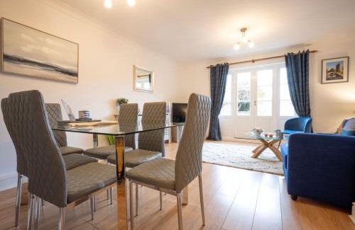 Canterbury Casa | The Marlowe - Beautiful house in the heart of Canterbury with Free Parking