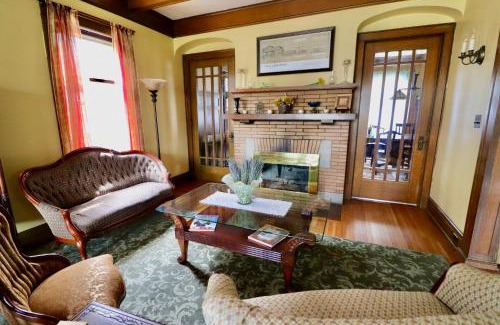 Downtown Niagara Falls Cama Y Desayuno | The Marshall House