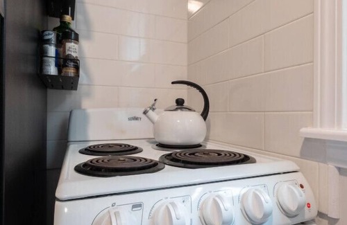 Old Mystic Apartamento | The Mason Studio · Near Mystic, Casinos + USCGA