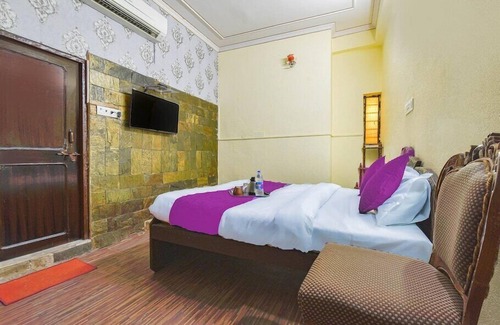 Gopalbari Hotel | The Maurvi Inn
