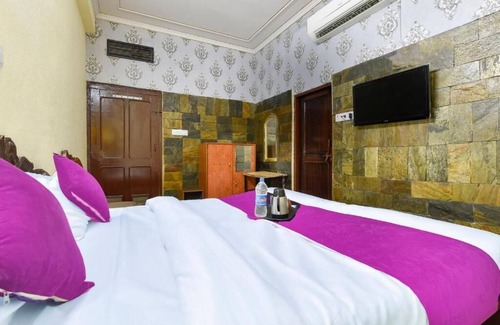 Gopalbari Hotel | The Maurvi Inn