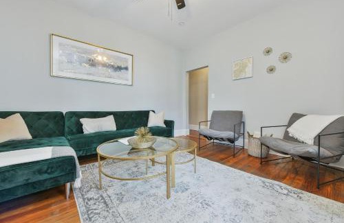 Chelsea Apartamento | The Maverick Downstairs - Lux Apartment - Free Parking - 2 Miles From Airport & Downtown Boston