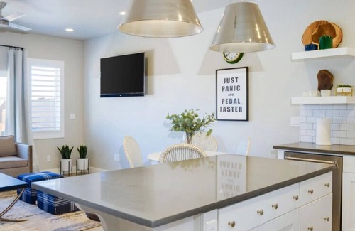 Washington Fields Casa | The Maverick|Resort Amenities, PlayStation, Grill, and more!
