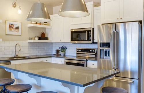 Washington Fields Casa | The Maverick|Resort Amenities, PlayStation, Grill, and more!