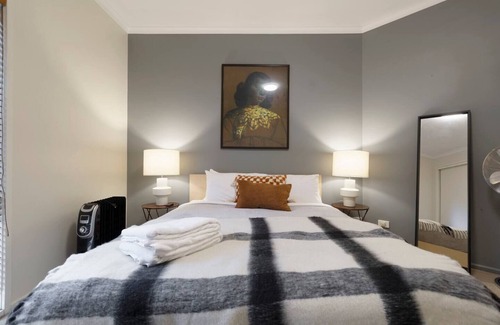 Kensington Apartamento | The Mawbey An Urban Top floor Industrial Loft