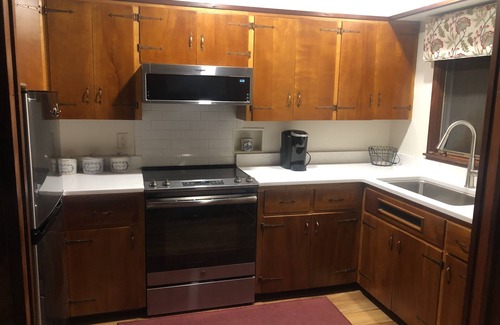 Waynesville Cabaña | The Mayor's Cottage -- Cozy cottage in downtown with easy access to everything