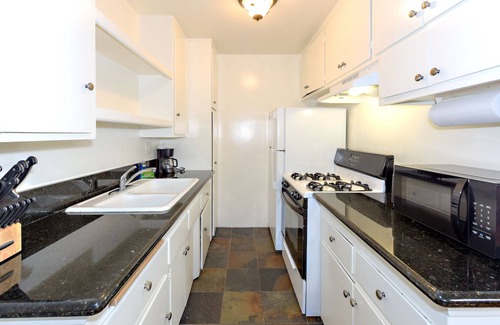 Mar Vista Apartamento | The Mclaughlin 3