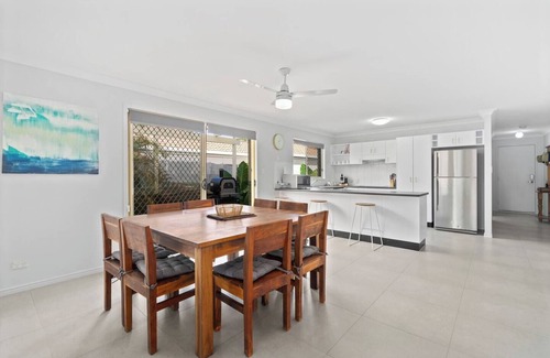 Upper Coomera Casa | The Meadows A Homestead style Family Delight