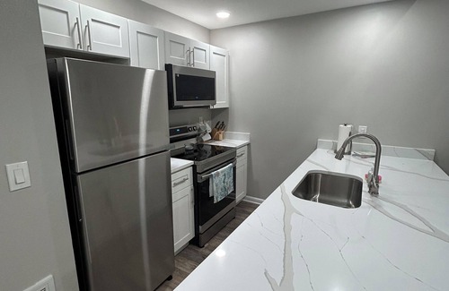 The Meadows Condominio | The Meadows- Winslow Beacon, FURNISHED. n “The 19th Hole”