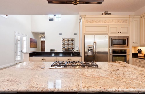 Reunion Villa | Fun️ Sun Fun & Family, Exceptional Rated Rated DISNEY 10 mins⭐️ Private Pool Games Room