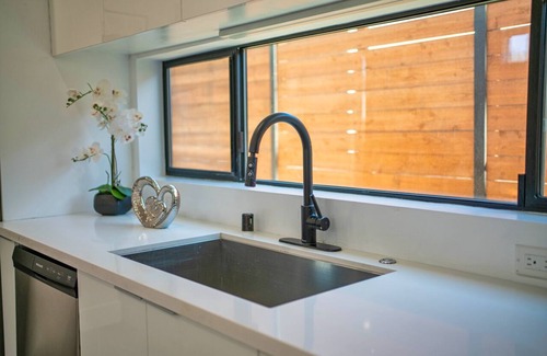 Fairfax District Casa | The Melrose in Los Angeles
