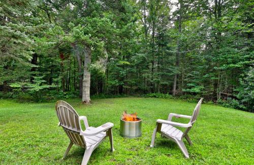 East Haven  Rutland County Casa | The Mendon Cottage - Charming Vermont Home Close to Pico, Ski Rental Deals!