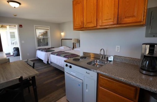 Seaside Heights Hotel | The Metropole