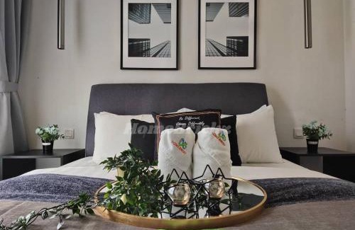 Gua Apartamento | The Mews KLCC by Homebrickz