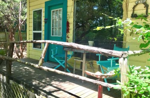 Marble Falls Casa | The Mexico Cabin at Creekside Camp & Cabins