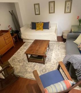 New Paltz Casa | The Meyer spacious family home with hot tub