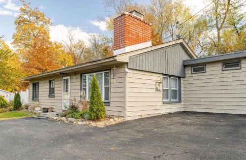 New Paltz Casa | The Meyer spacious family home with hot tub