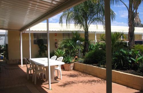 Kalgoorlie Casa | THE MEYERS HOUSE - ACCOMMODATION