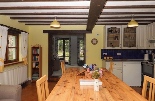 Torrington Casa | THE MILKING SHIPPON AT THORNE, family friendly in Great Torrington