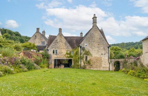 Stroud Casa | The Mill House - Beautiful 4BD Family Home!