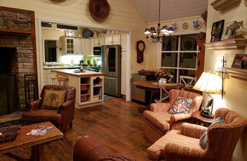 Highlands Cabina | The MillStone Cabins *Highlands 2 Cabins on Fly Fishing River