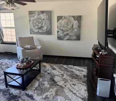 South Milwaukee Casa | The Milwaukee lakefront experience!