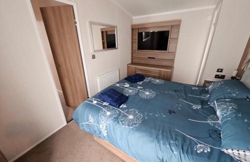 Rhyl Otro | The MINI LODGE