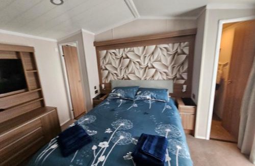 Rhyl Otro | The MINI LODGE