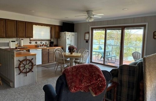 Elmira Cabaña | The Mint : Fall Fishing, Fireside Chats & Cozy Blankets