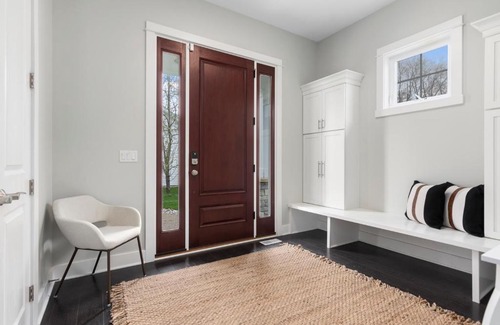 Middleville Casa | The Mitten Lake Escape