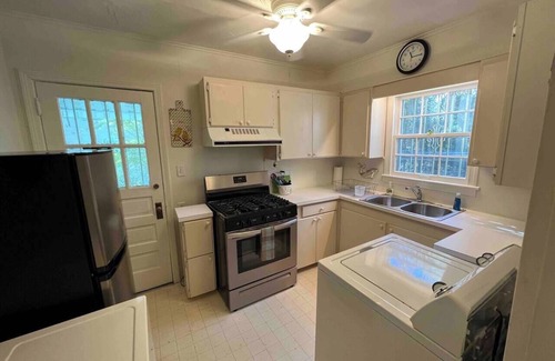 Fondren Casa | Mockingbird House 3 Bedroom, 2 Bath home in North Fondren