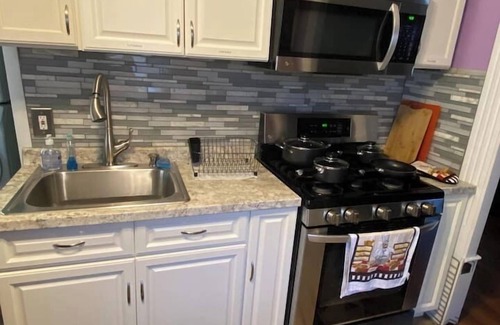 Erie Casa | Fully furnished 2BR- Perfect for Long-term stays! ☕️