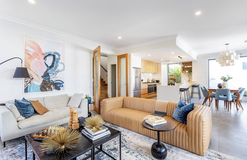 City Beach Casa | The Modern Lux - Executive Escapes