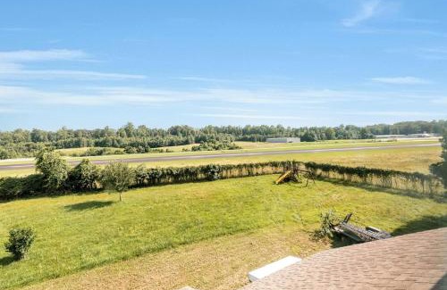 Quinton Casa | The Modern Mile High! Aviator's Lookout in Quinton!